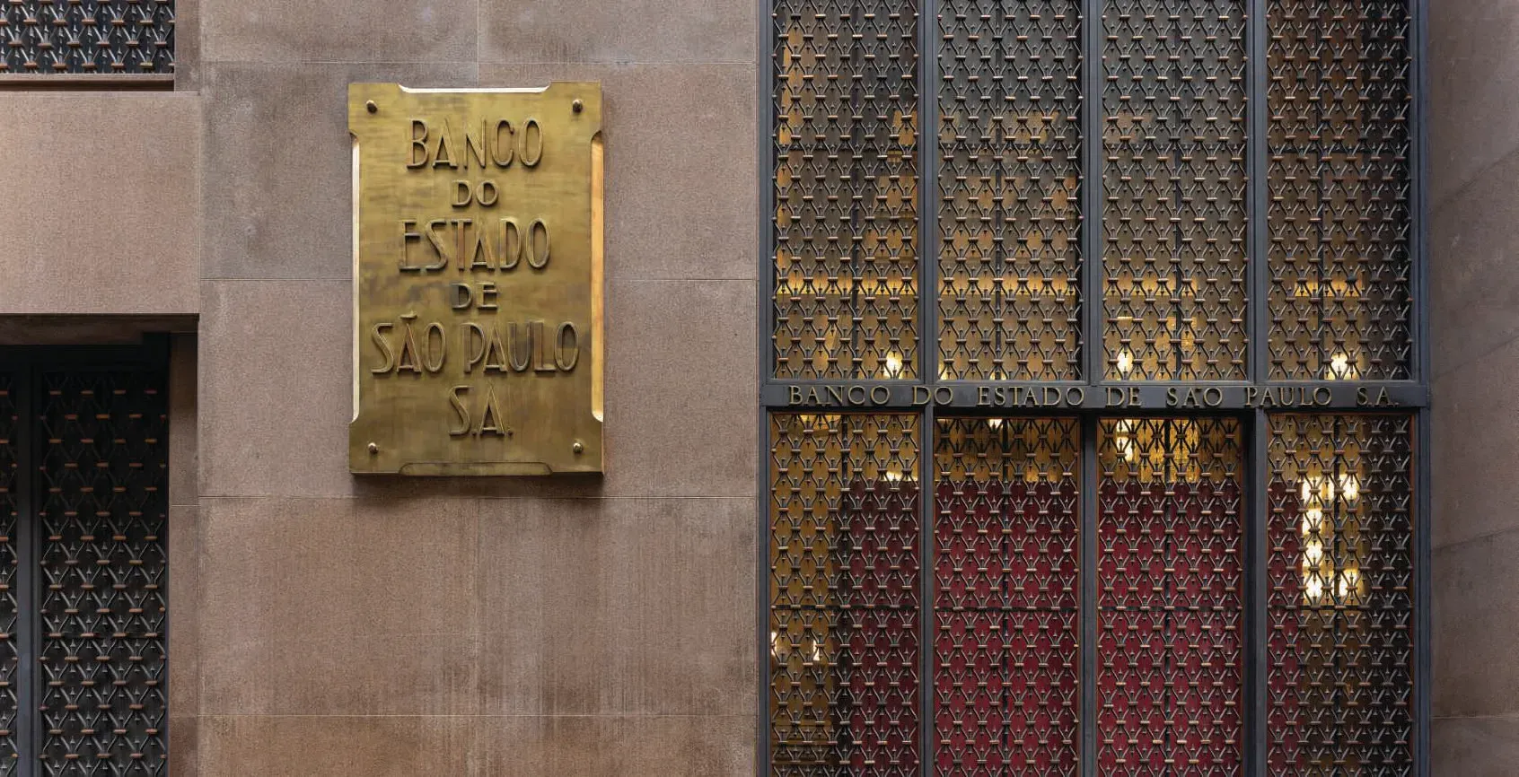 Edifício Altino Arantes, Farol Santander